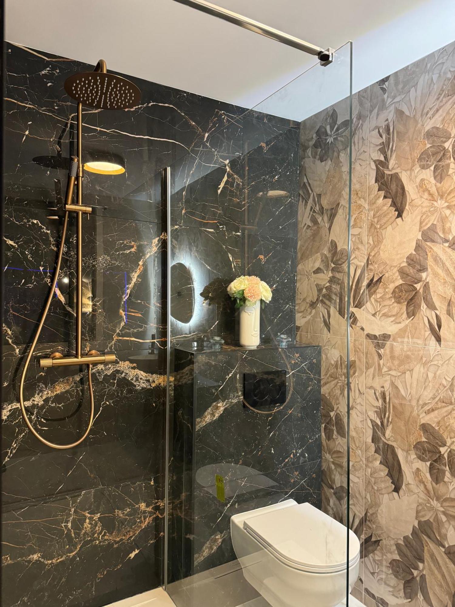 Flower Suite And Spa La Seyne-sur-Mer Exterior foto